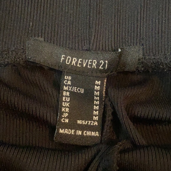 Forever 21 Offline Ribbed Stretch Shorts - Picture 3 of 4